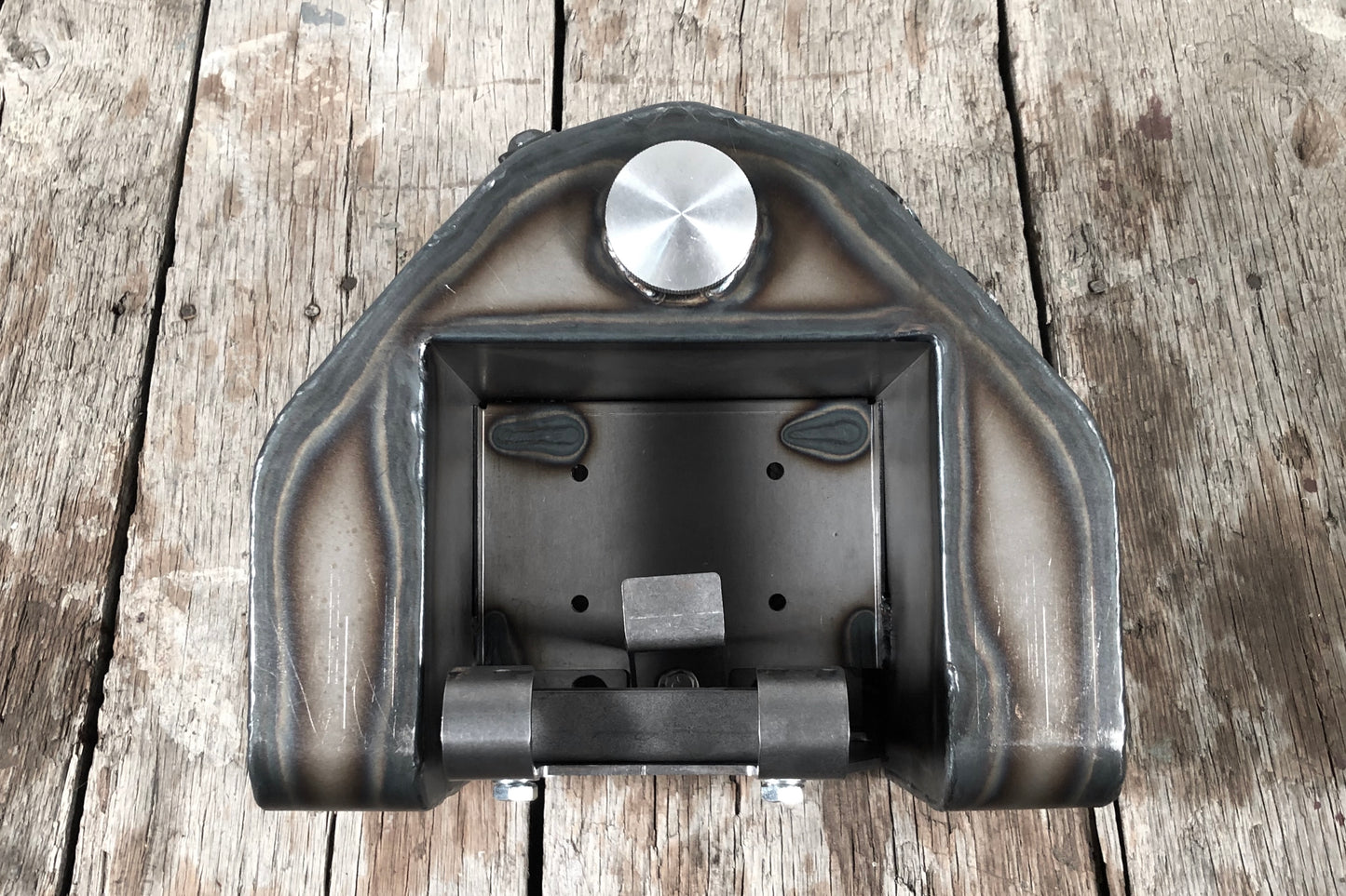 Bolt in Oil tank for Four Speed Swing Arm Frames