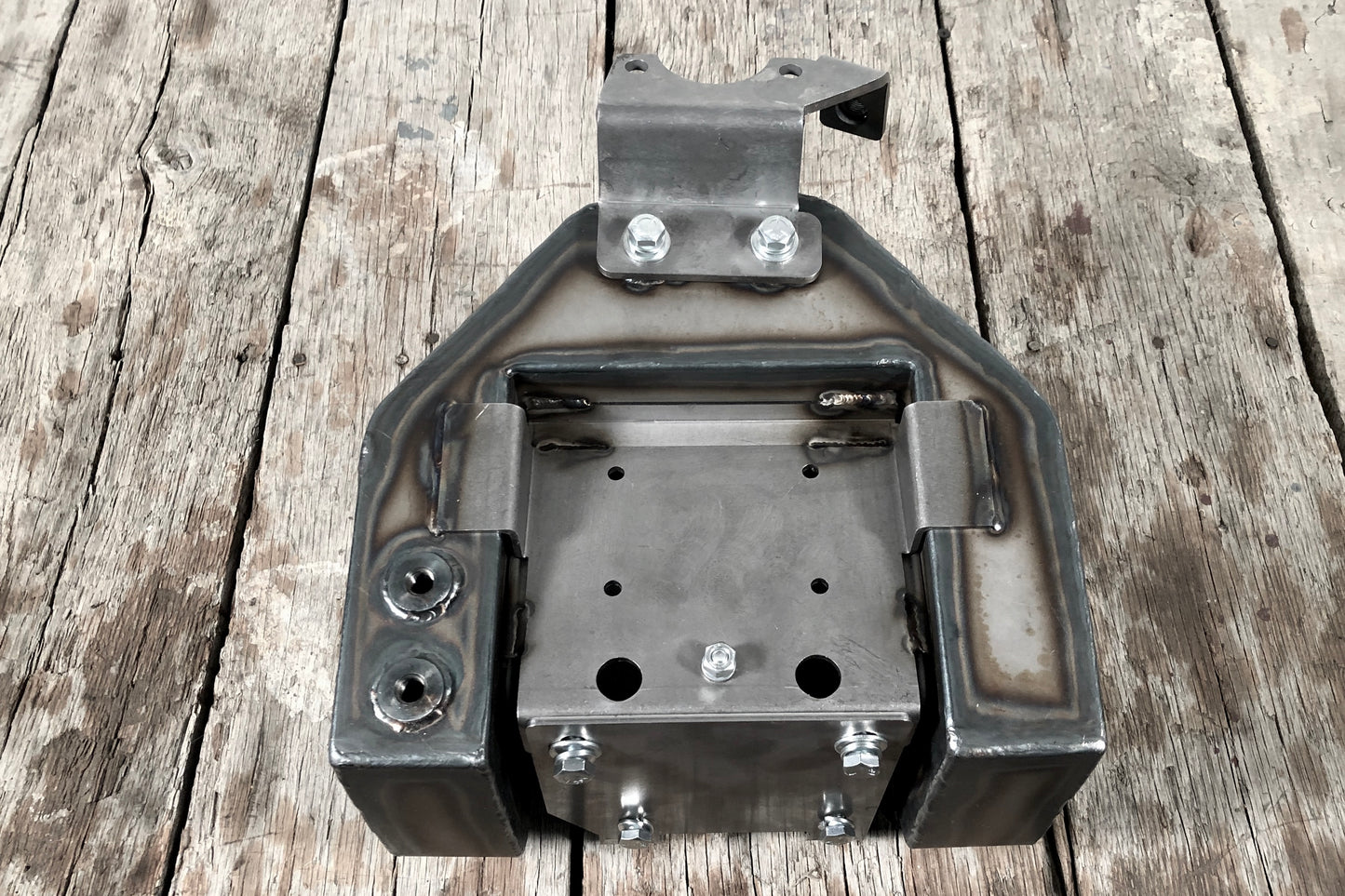 Bolt in Oil tank for Four Speed Swing Arm Frames