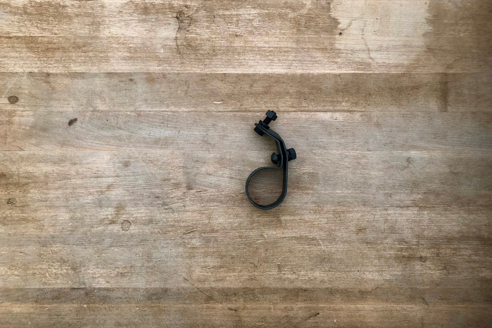 1936-52 WL Front muffler hanger