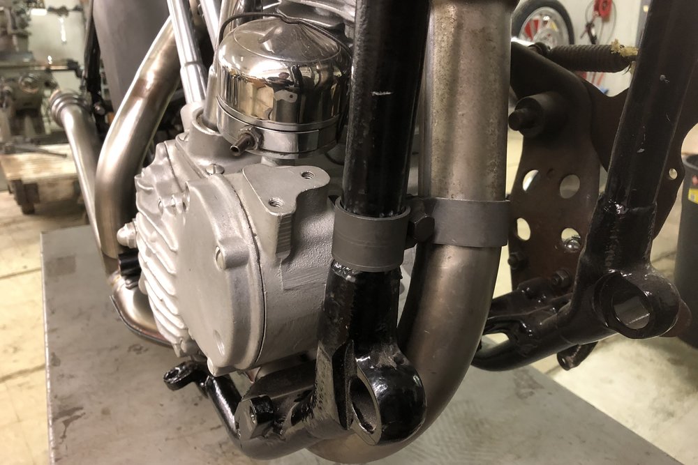 EL & FL Knucklehead Front pipe to frame clamp set