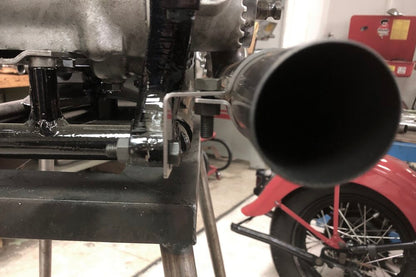 Rear pipe clamp for Shovelhead 2 into 1 exhaust